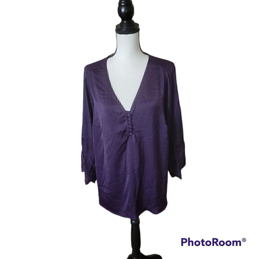 Torrid Purple Blouse with Deep V-Neck. NWOT. Size 0.
